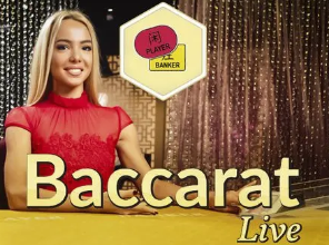 本·戴维斯达成威尔士出战100场里程碑，获颁“金色帽子”纪念品